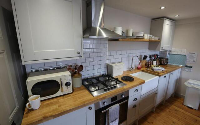 Monmouth House Apartments