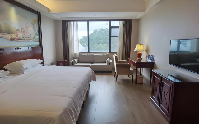Vienna Hotel North Shenzhen Science and Technology Park Branch – Guest Rooms – Shenzhen
