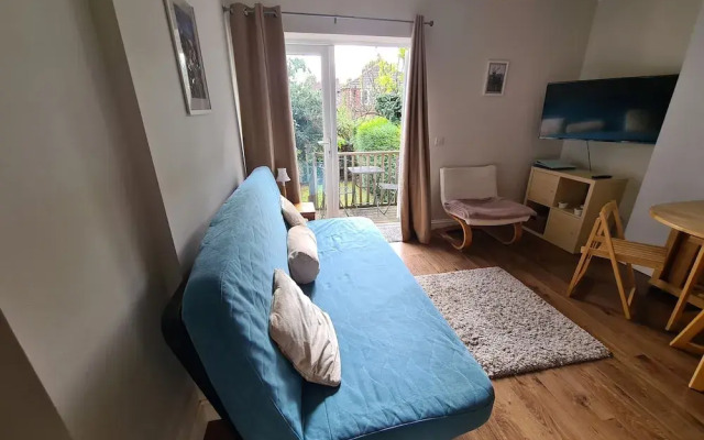 Cozy Nottingham Apartment With Perfect Location