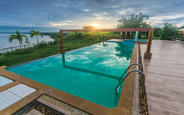 Royal Emerald River View Resort