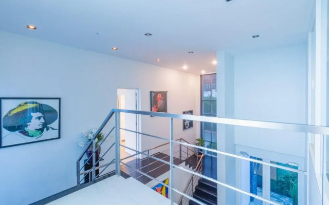 Luxury 3 Bedroom Villa, Sea View (PM-A5)