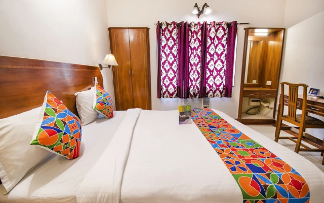 FabHotel Metro Manor Central Station