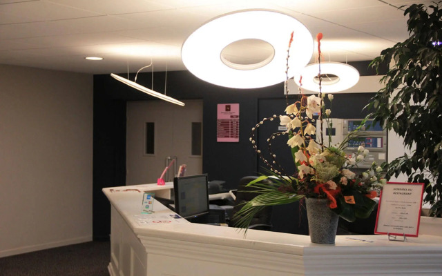 Hostellerie Saint Vincent Beauvais Aéroport