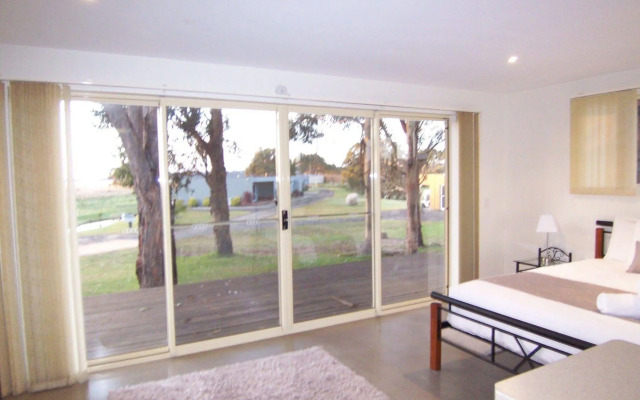 Pelican Point Tasmania