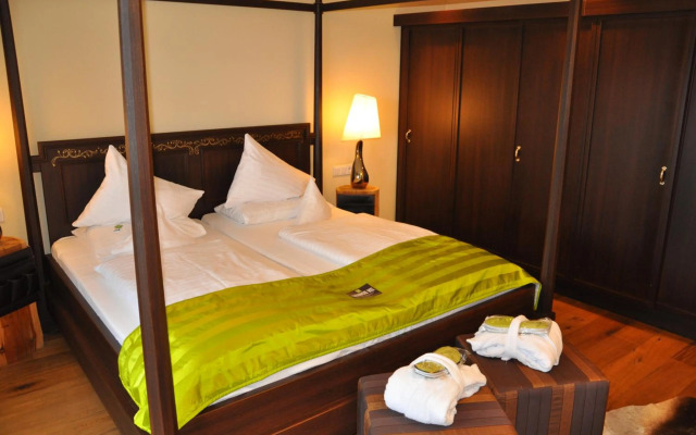 Hotel Alpine Palace