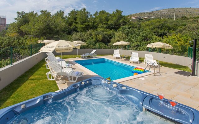 Villa Honey