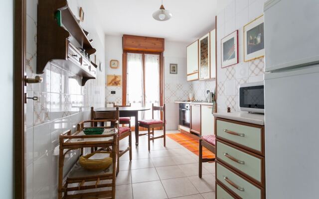 Bollate - Via Dante 33