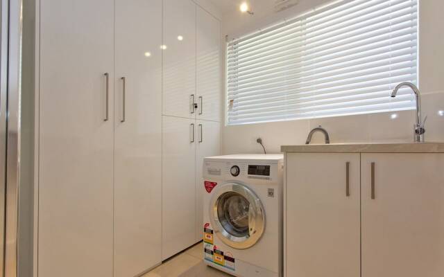 Boutique Apartment - Central & Sophisticated