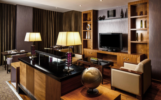 Crowne Plaza Reading