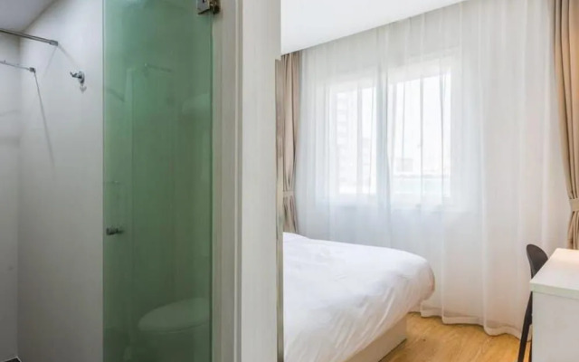 Hangzhou Yueyuan Hotel (Hangzhou Wulin Square Subway Station)