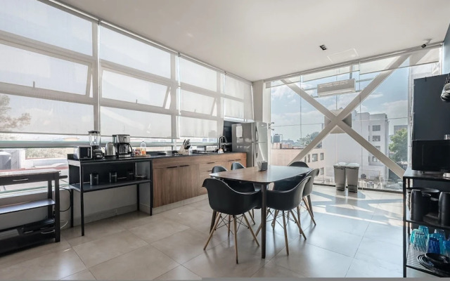 Top Bed Mixed Shared Room