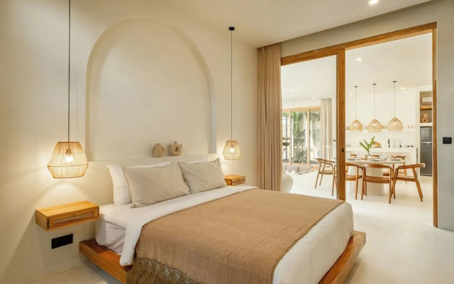 Villa Rheia Pererenan – Guest Rooms – Tumbak Bayuh