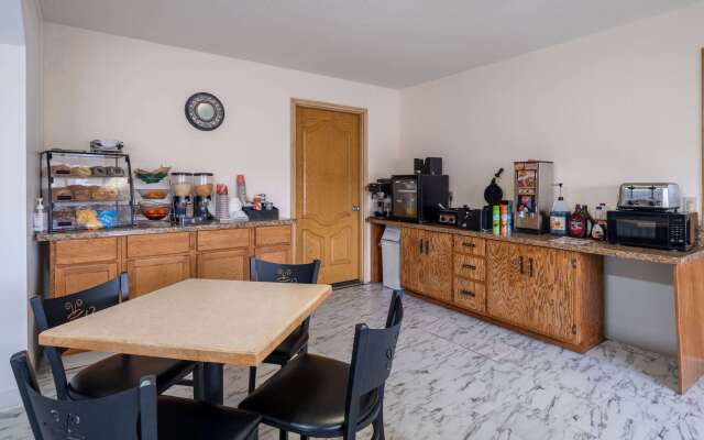 Travelodge by Wyndham Merrill