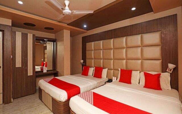 OYO 16173 Hotel Dk
