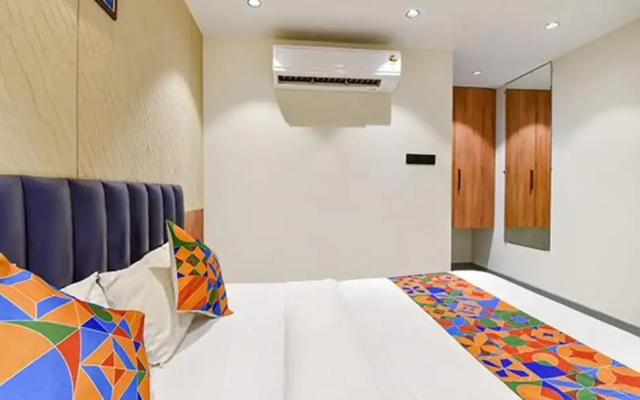 Fabhotel Udhna Inn