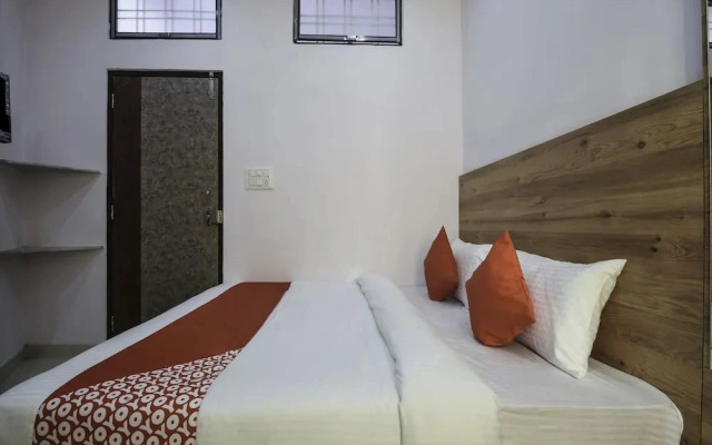 Yash Palace By OYO Rooms