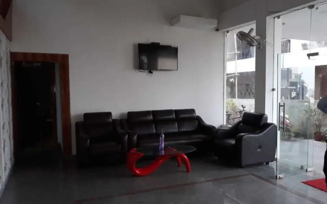 Goroomgo Shayon Residency Puri