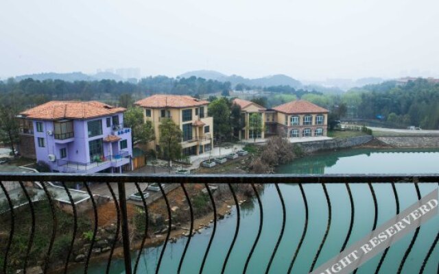 Tonglu Yi Ran Ju Inn