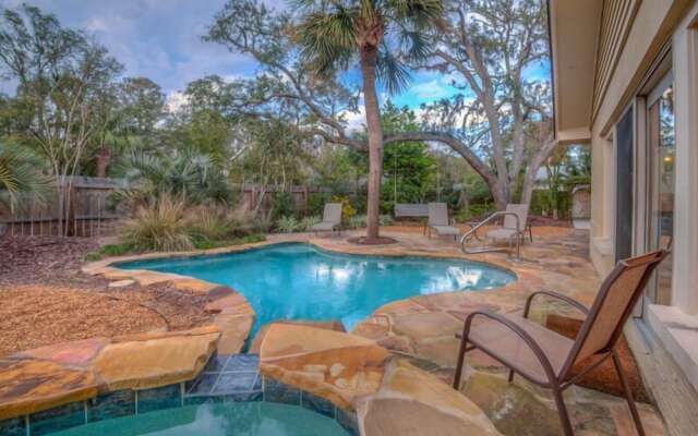 Island Oasis 6 Bedroom Holiday Home