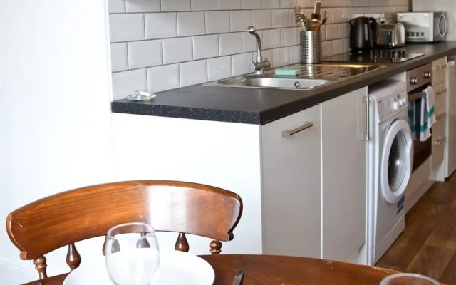 Corner House Apartment