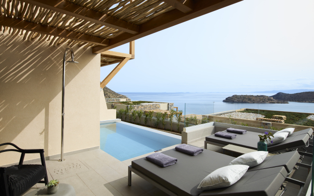 Cayo Exclusive Resort & Spa