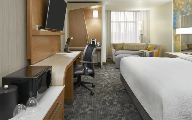 Courtyard by Marriott Oshawa