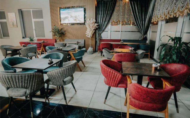 Grand Quars Hotel
