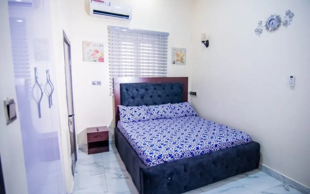 Executive 4 Bedroom House