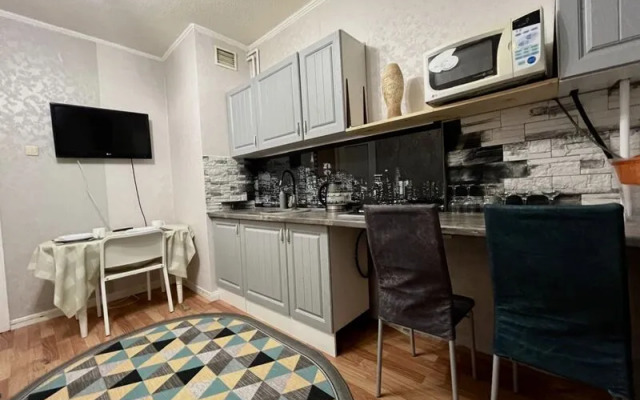 Apartments Live Here, district. Optimistov, 4/2