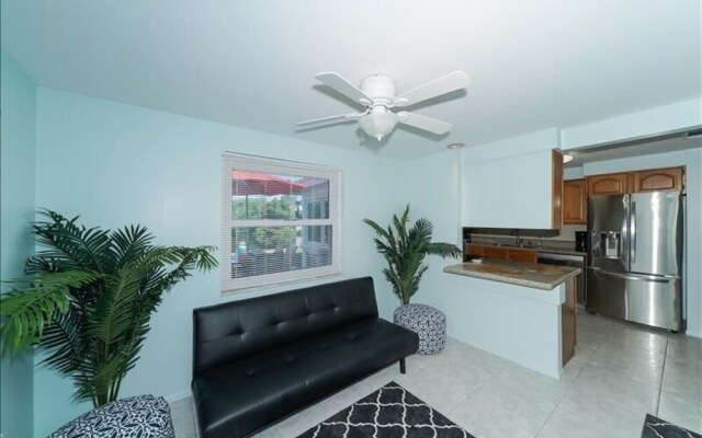 Beach N Lake - 3 Br Home