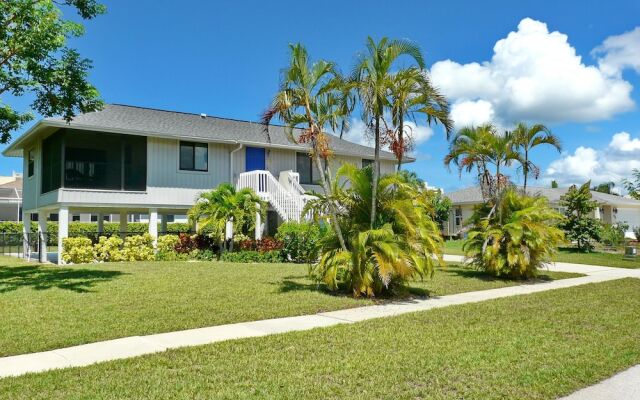 West-facing Home With Pool and 2nd Floor Porch