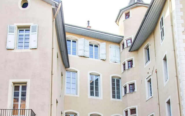 Kyriad Chambery Centre Curial