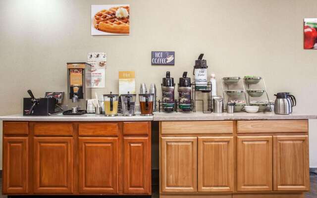 Quality Inn & Suites Federal Way - Seattle
