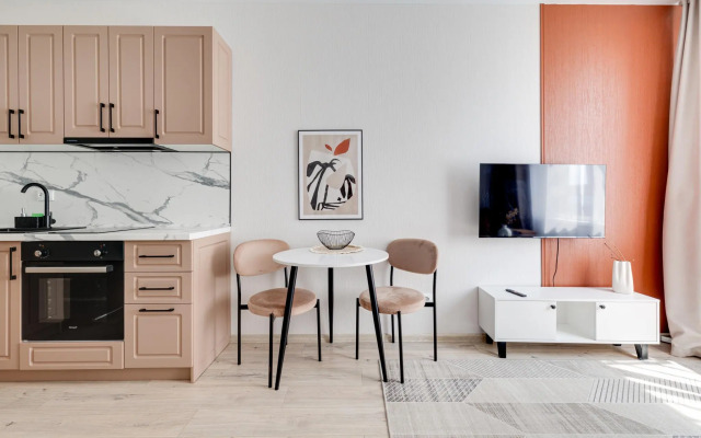 Happy People на бульваре Эйнштейна 5