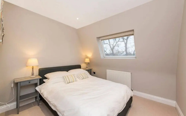 Charming Apartment Close to Notting Hill