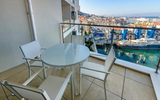 Luxury Modern Apartment With Exceptional Views! Hosted by Sweetstay