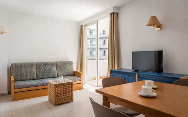 Vistasol Apartments