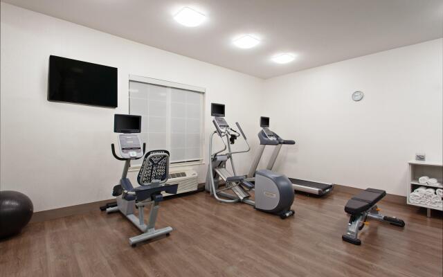 Holiday Inn Express Hotel & Suites Oakland-Airport by IHG