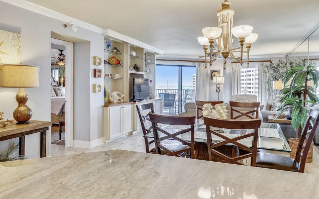 Inlet Reef 310 2 Bedroom Condo by RedAwning
