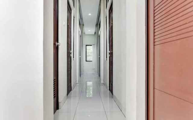 SPOT ON 90003 Villa Tawang
