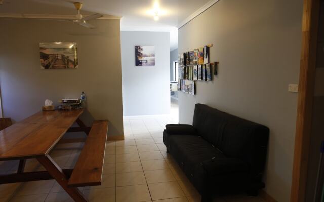 Happytourcairns Sharehouse