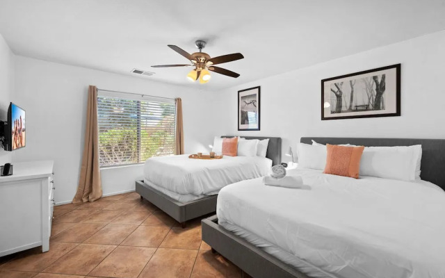 4BR-Retro Game Room-Theater-Pool & Spa