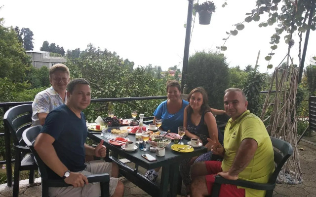 Kemeni Guest House