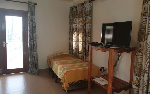 La Maison Hibiscus
