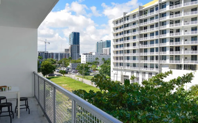 Wynwood 1BR Condo w Free Parking
