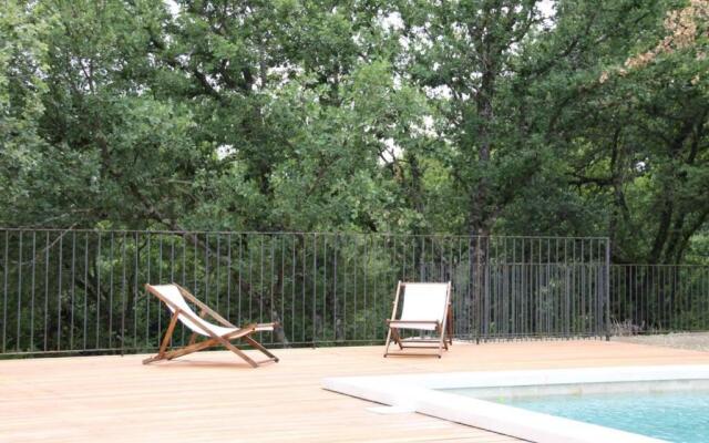 Gîte en Luberon Mas de la Chêneraie Blanche Roussillon 84