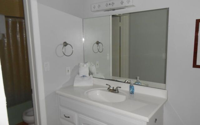 Sunshine Island Inn
