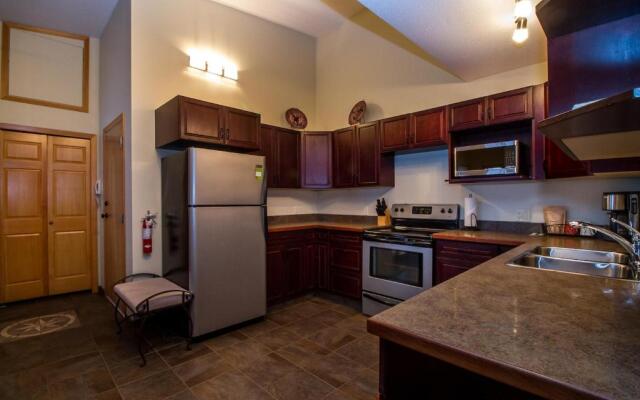 Give Something Back Retreat by Revelstoke Vacations