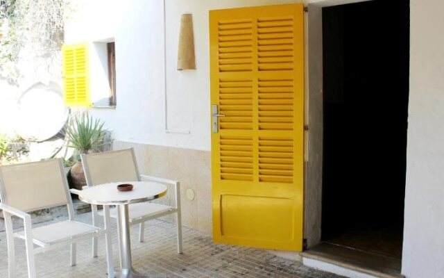 Hostal Residència Catalina Vera