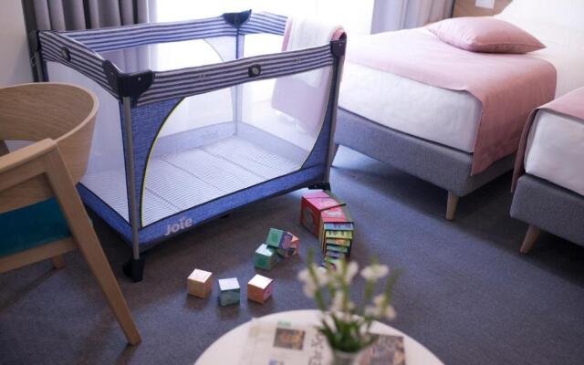 City Nest Modern & Cozy Suites